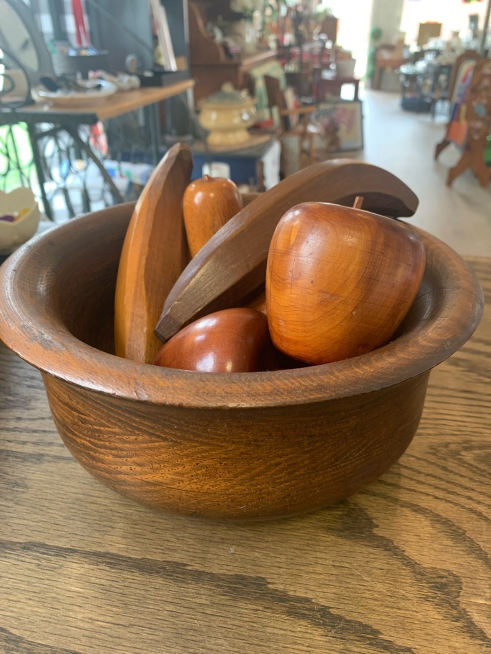 Vintage wooden bowl & fruits